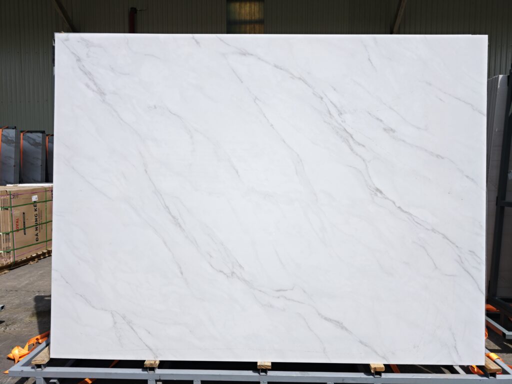 Đá nung kết Calacatta Bianco Grande