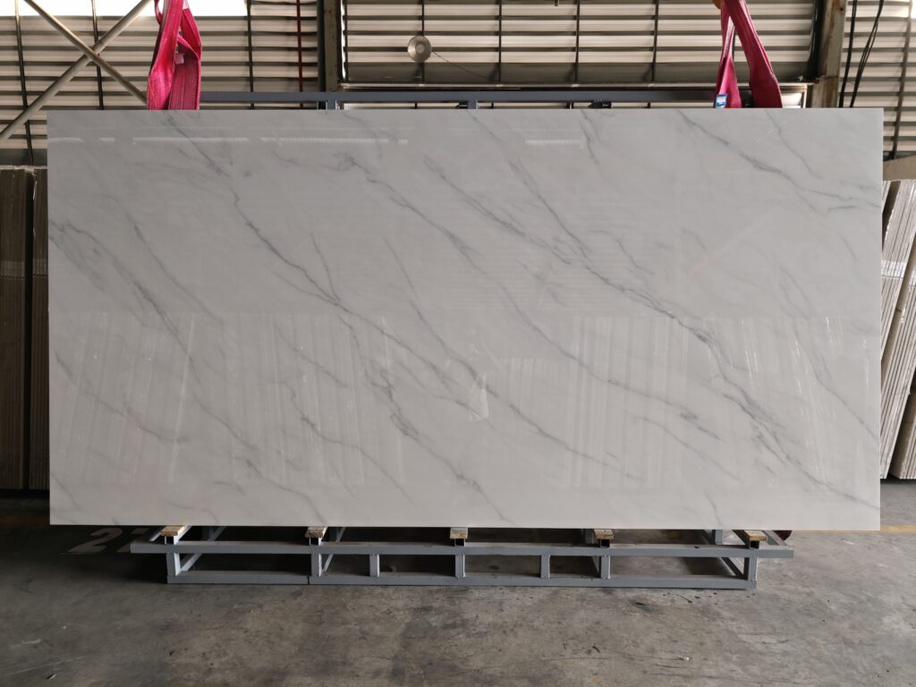 Đá nung kết Calacatta Bianco Royale